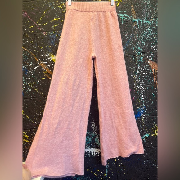 SINCERELY JULES TWO PIECE LOUNGE SET - Picture 13 of 16